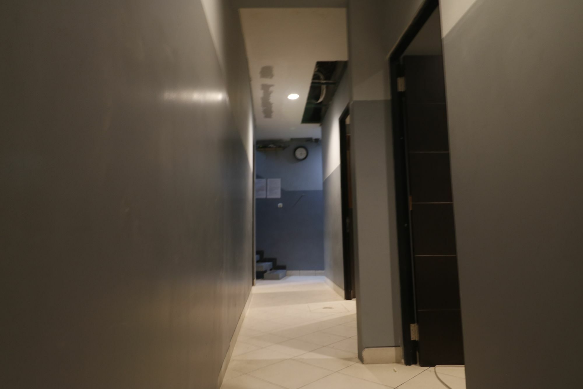 ג'קרטה Reddoorz Plus Near Rs Harapan Kita מראה חיצוני תמונה